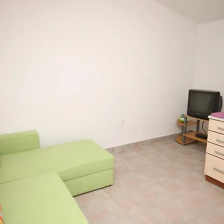 Apartment Apartments With A Parking Space Maslenica, Novigrad - 6548 Jasenice (Zadar)